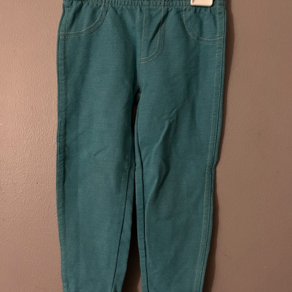 Bundle of 2 leggings in 2T - Picture 4 of 5